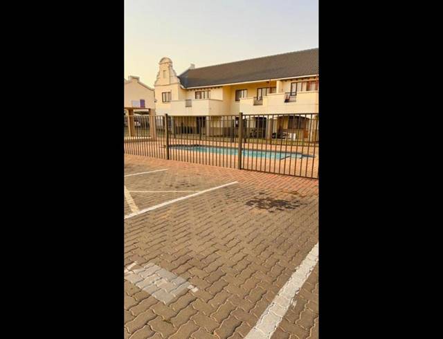 2 BEDROOM PROPERTY TO RENT IN HESTEAPARK